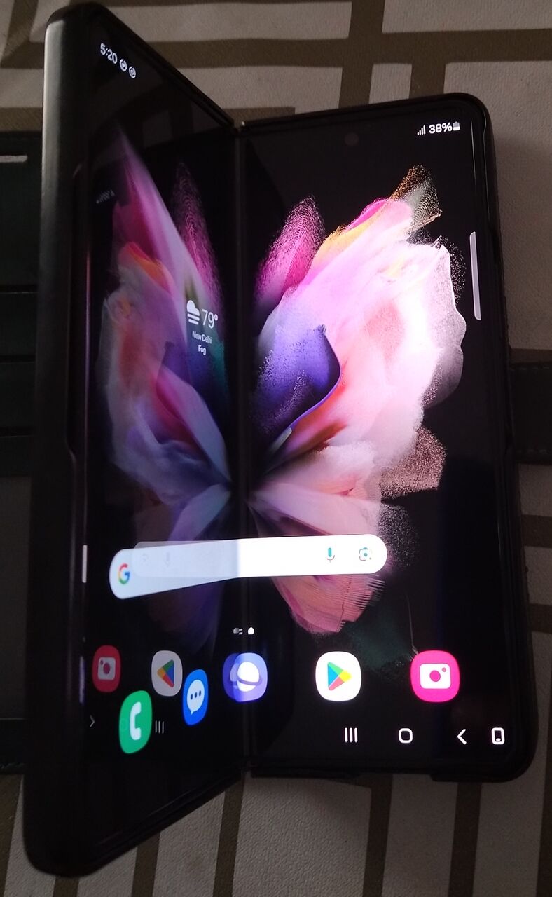 Yanbu, Mobile Phones, SAR 2100,  SAMSUNG Galaxy Z Fold 3 For Sale