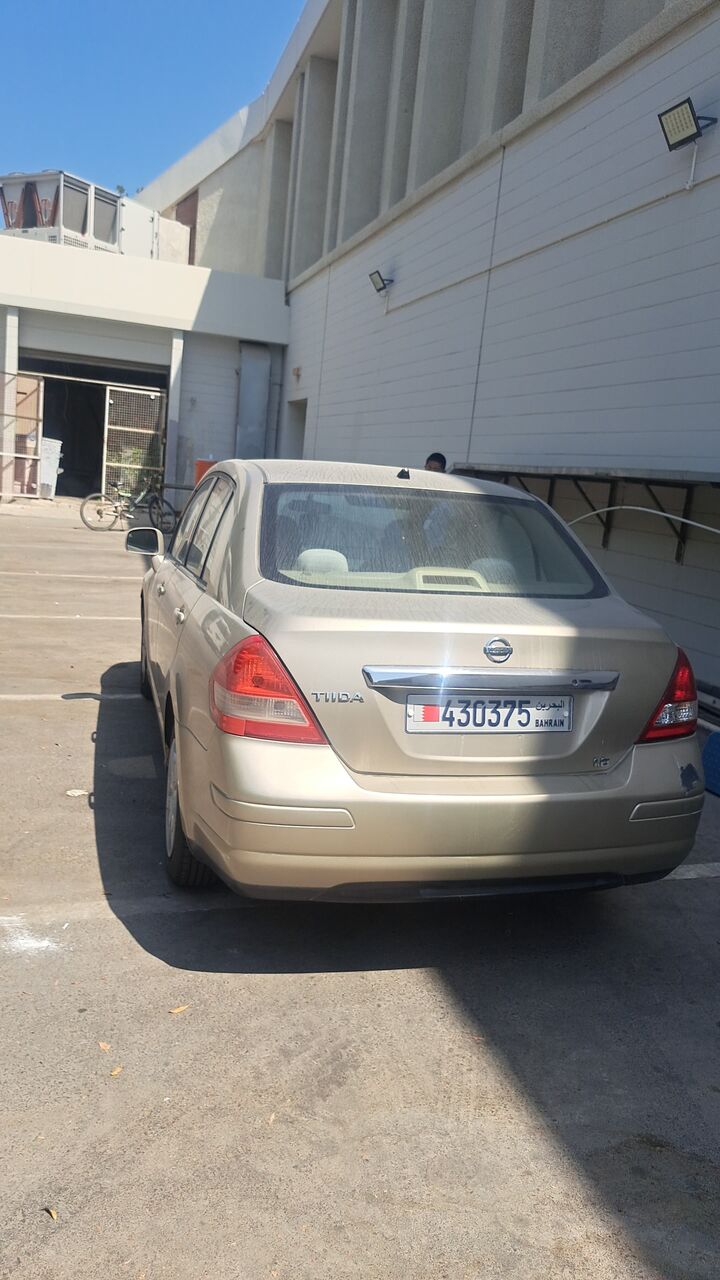 Saar, Vehicles, Cars & Trucks , Nissan Tida,  2012,  Automatic,  230000 KM,  Car For Sale