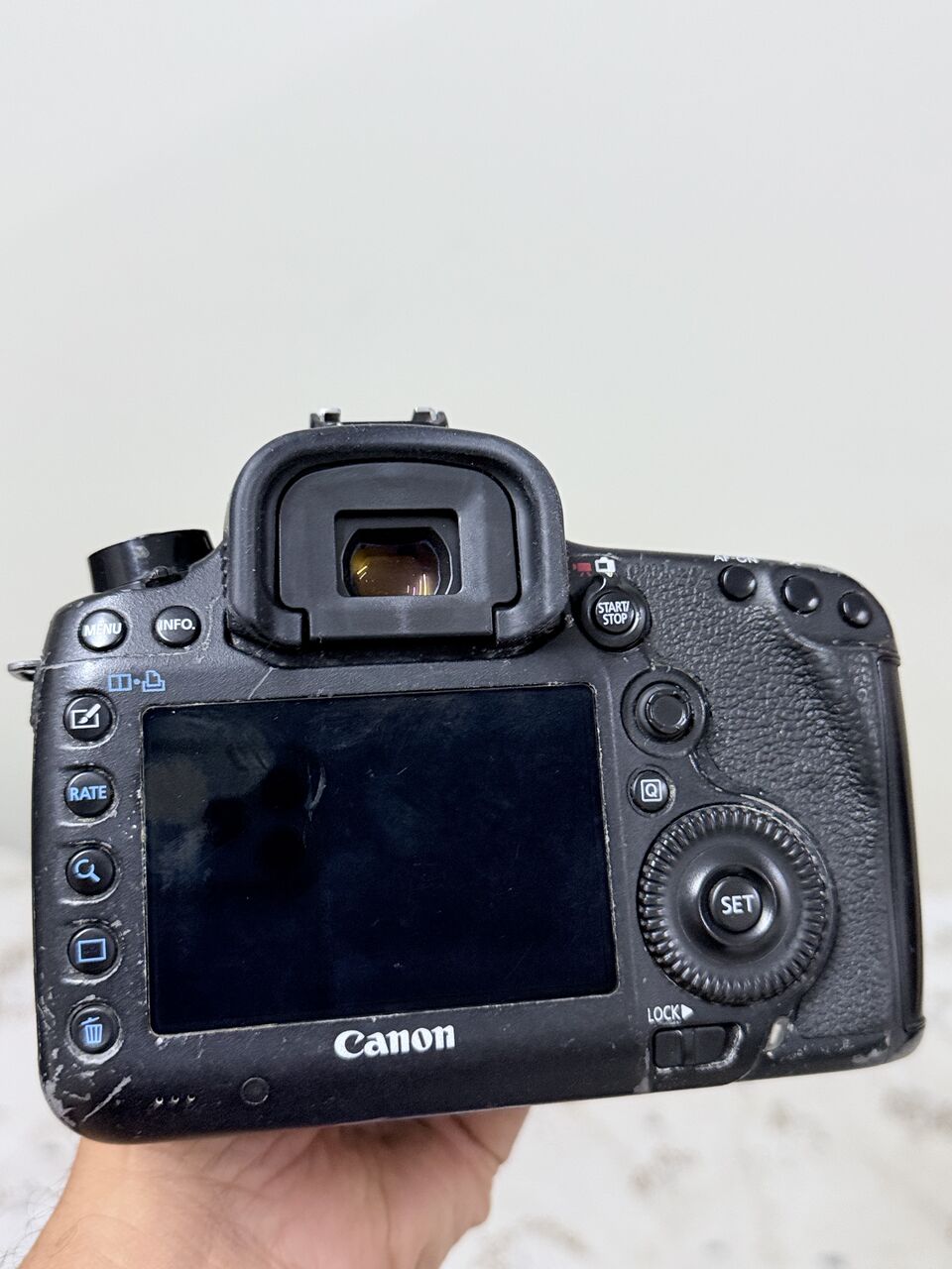 Al Yasmin, Photo & Video, SAR 1600,  Canon 5D Mark Iii Body With 50 Mm 1.4 Lense