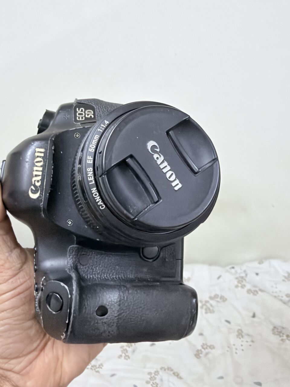 Al Yasmin, Photo & Video, SAR 1600,  Canon 5D Mark Iii Body With 50 Mm 1.4 Lense