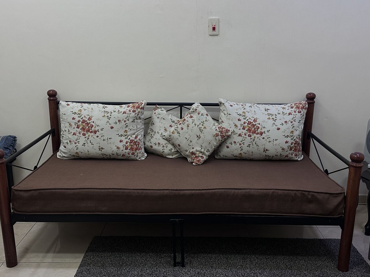 Al Khobar Al Shamalia, Furniture, SAR 200,  Single Bed/Sofa