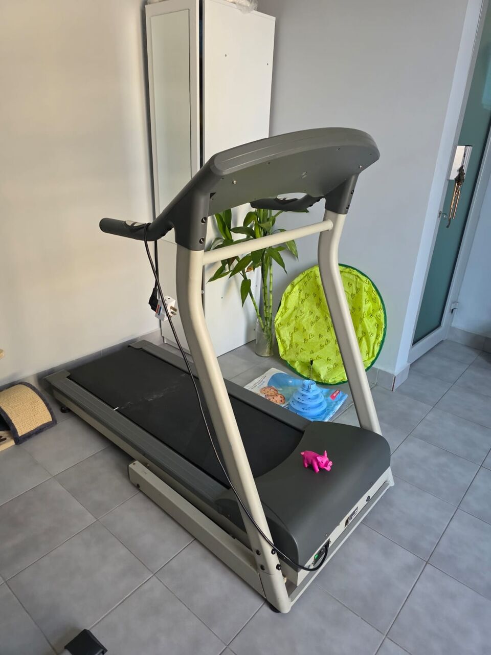 Manama, Appliances, BHD 50,  Electrical Treadmill