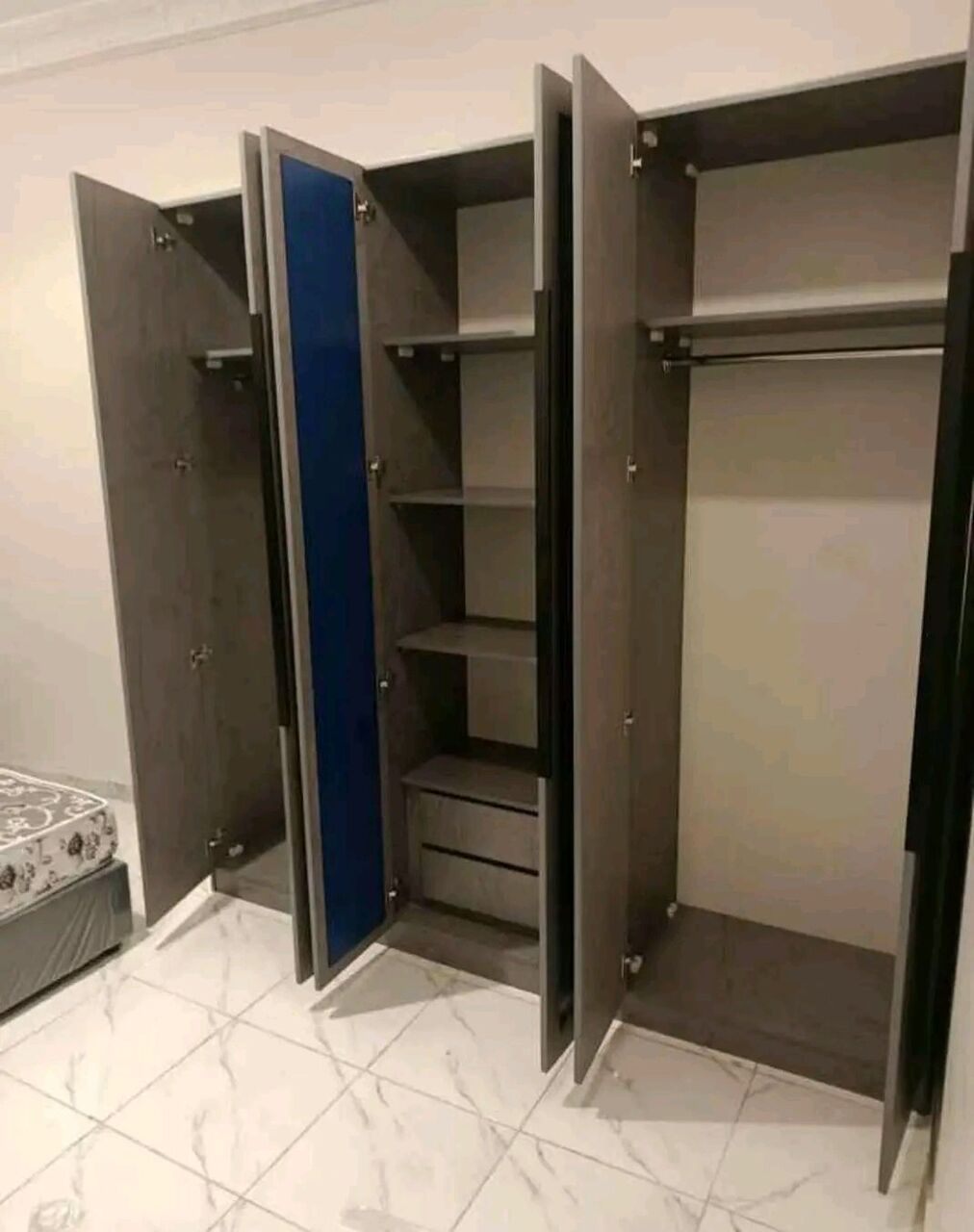 Jeddah, Furniture, SAR 5,  Brand New Classic Durable Wardrobe Available
