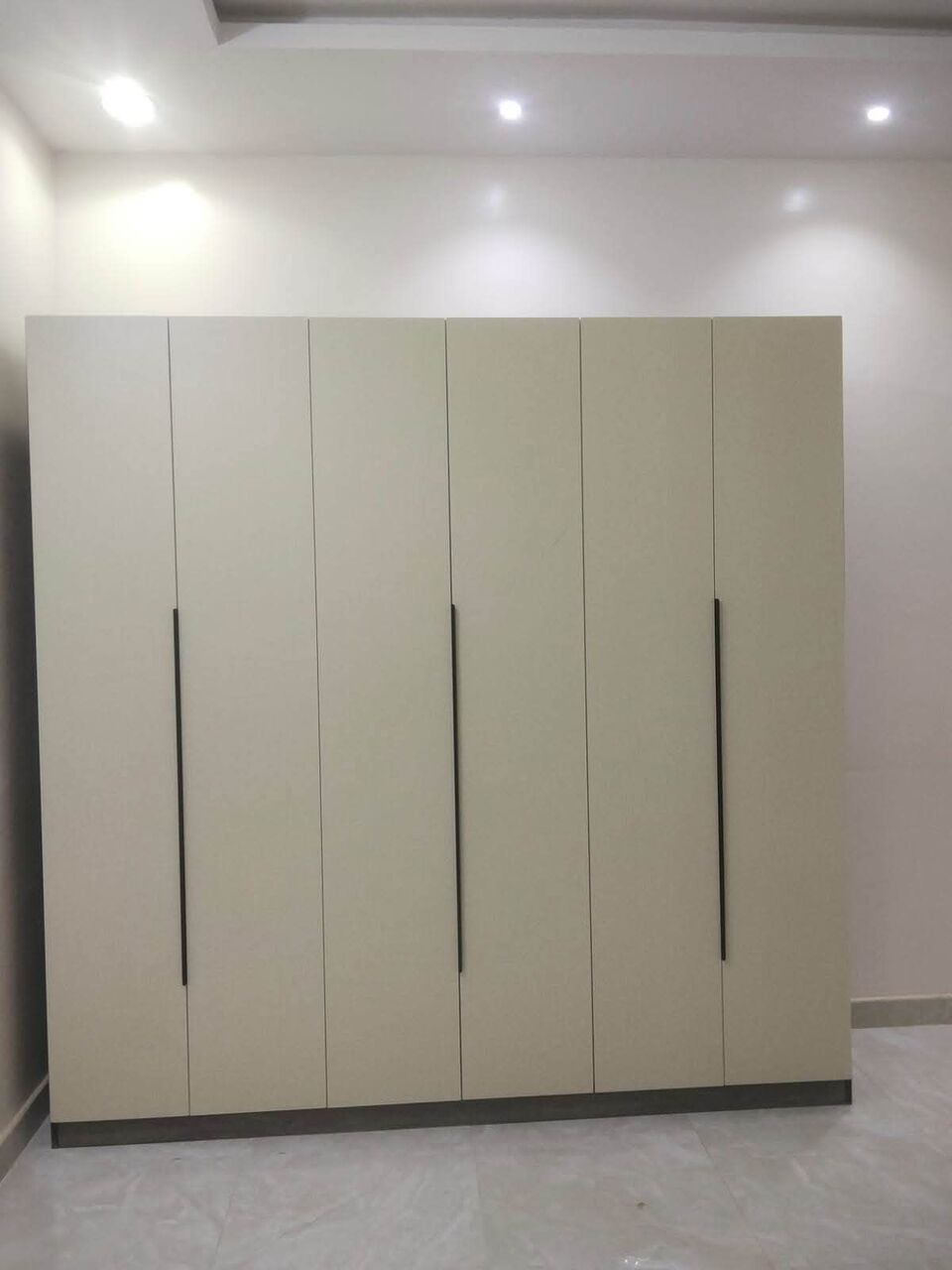 Jeddah, Furniture, SAR 5,  Brand New Classic Durable Wardrobe Available