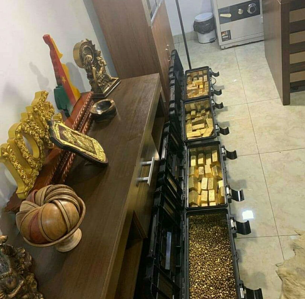 Jumeirah, Jewelry, AED 10,  Gold Bars
