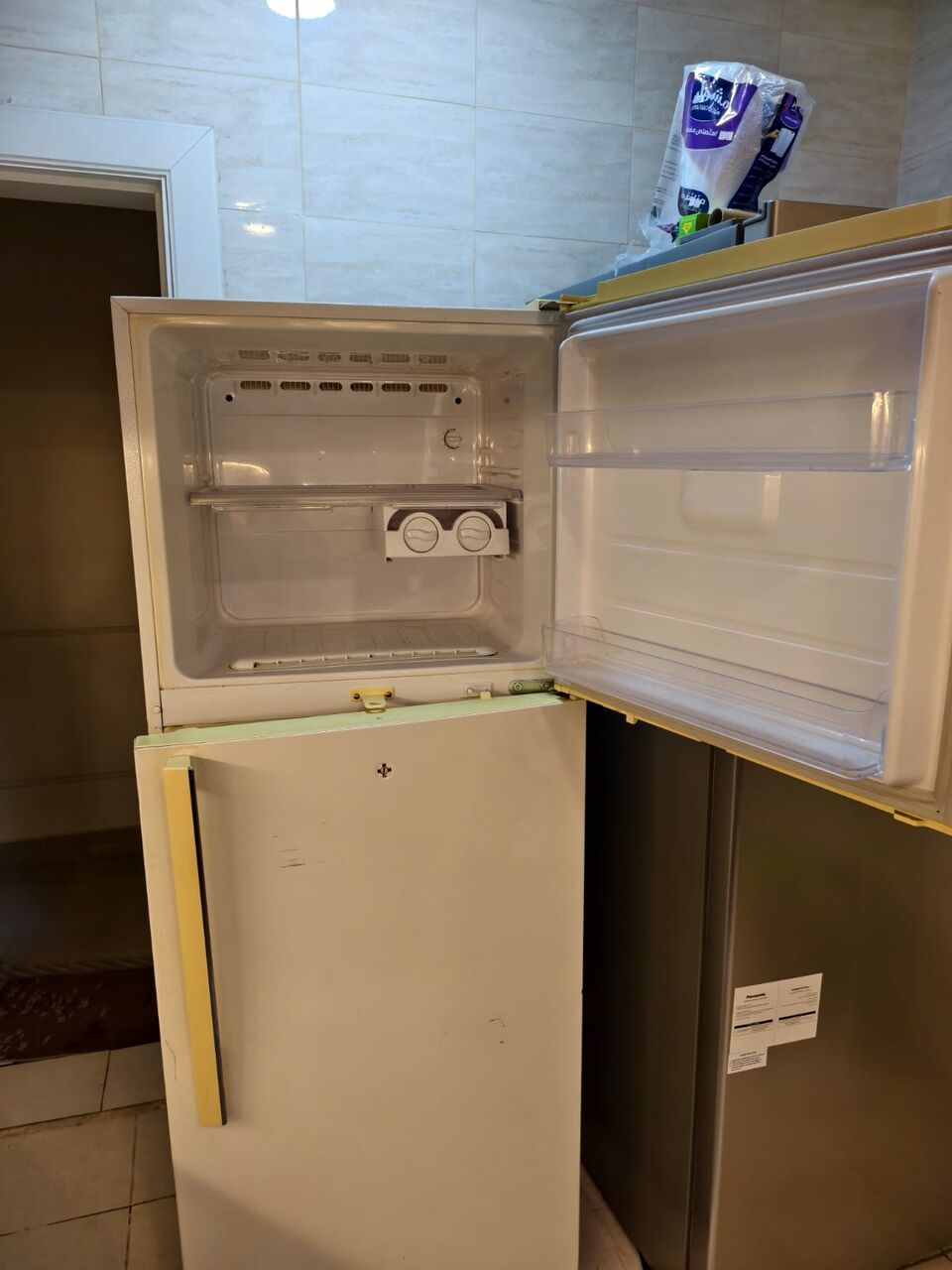 Khobar, Electronics, SAR 450,  Samsung Fridge 360L