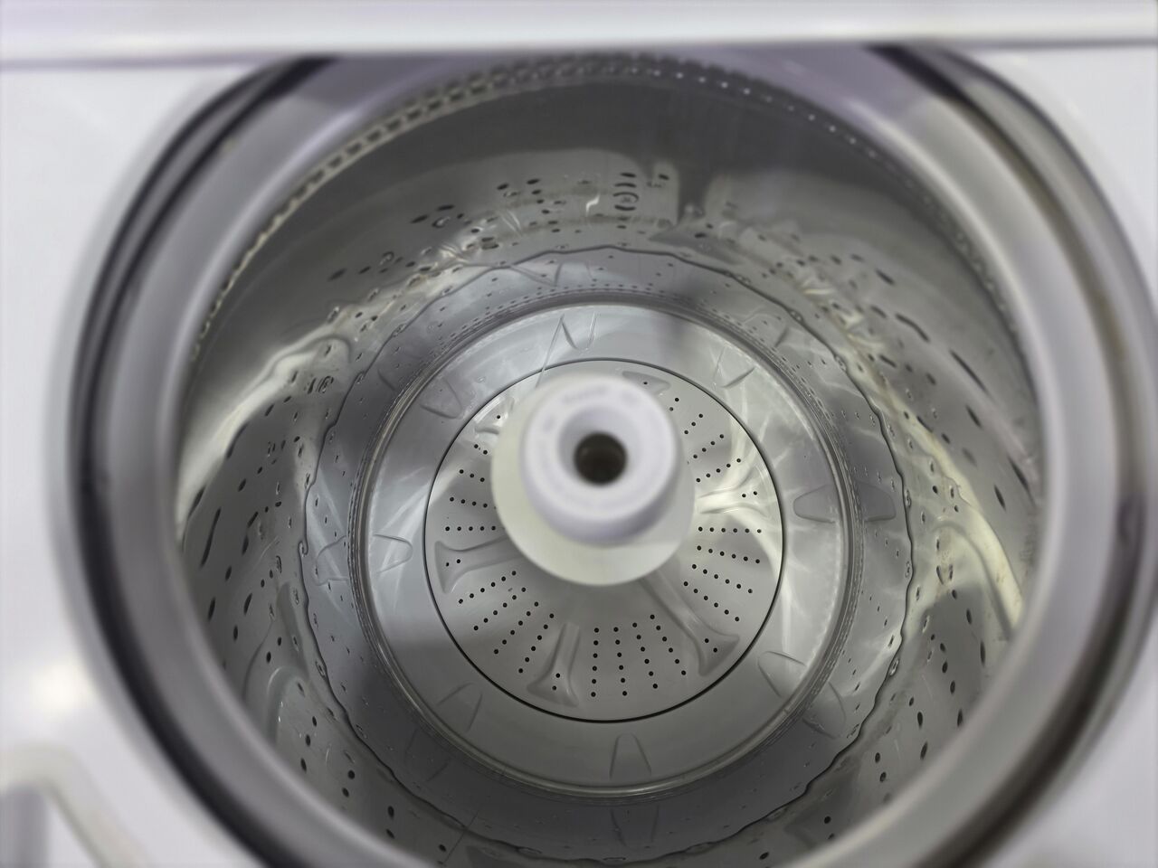 Al Olaya, Appliances, SAR 1,  MAYTAG 12KG TOP LOAD AUTOMATIC WASHING MACHINE