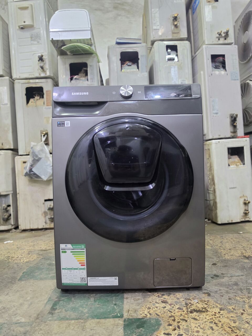 Al Murabba, Appliances, SAR 1,  SAMSUNG 9KG AUTOMATIC WASHING MACHINE  Samsung 9KG Automatic Washing Machine In Almost New