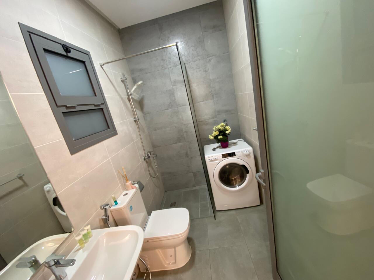 Janabiya, Apartments, Flats, Houses & Villas, BHD 320/month,  1 BR,  1 BHK APT For Rent At Janabiya