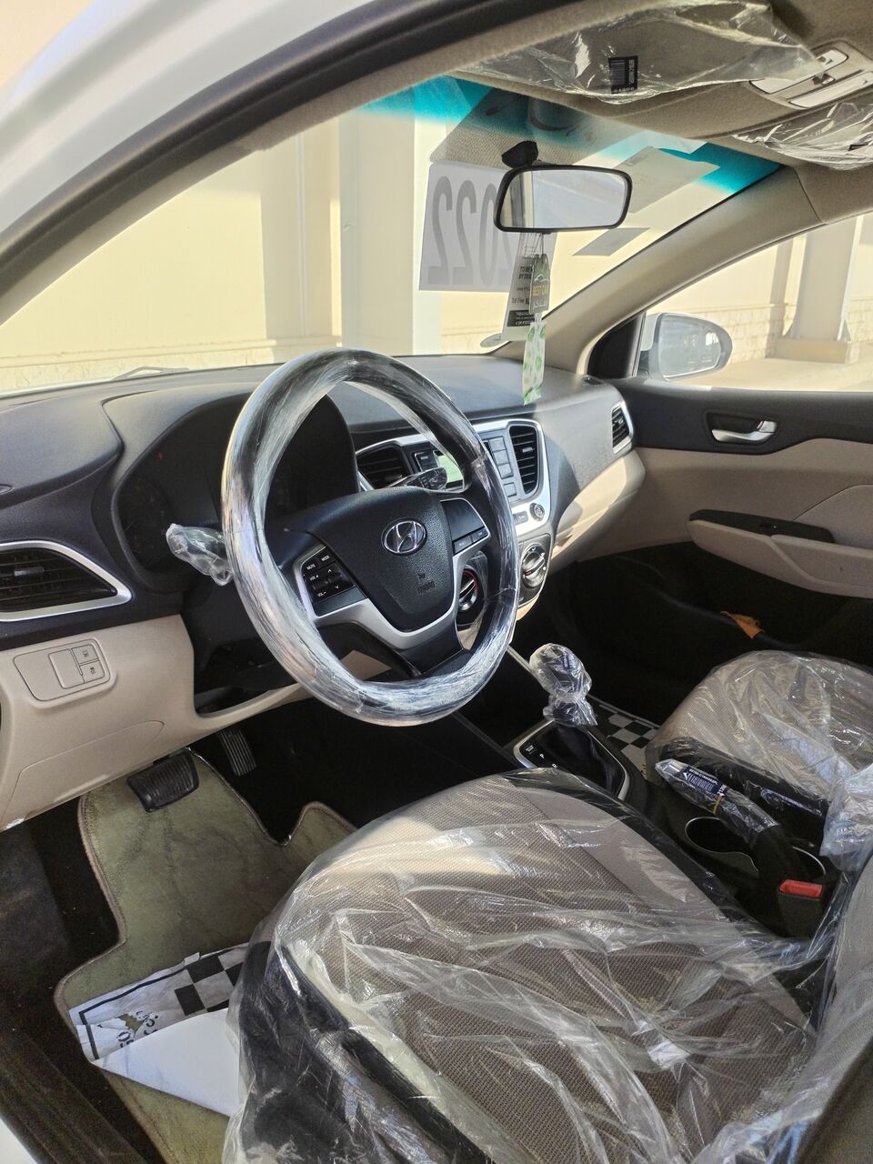Dammam, Vehicles, Cars & Trucks , SAR 33500,  Hyundai Accent,  2022,  Automatic,  209 KM,
