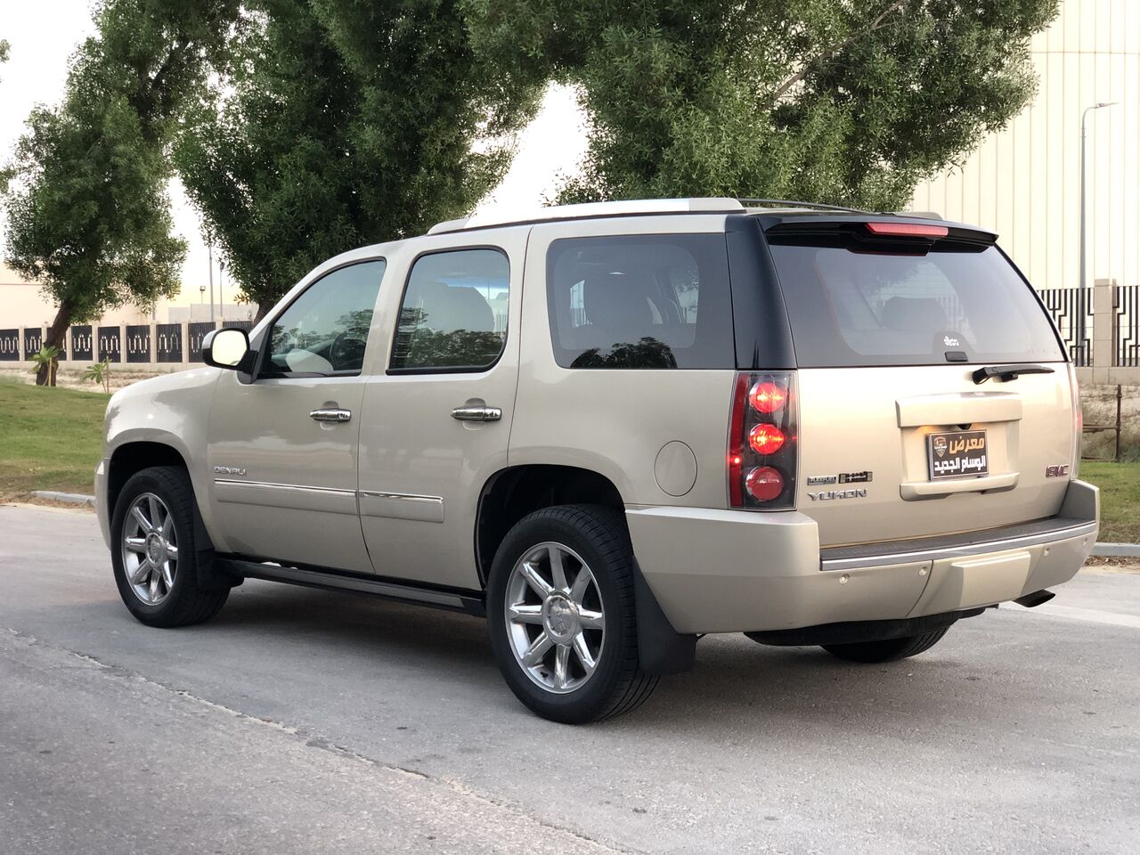 Jubail, Vehicles, Cars & Trucks , SAR 37000,  2012 Yukon Denali, Saudi Spec (Aljomaih), Short Wheelbase, Gold.,  2012,  –تحديد–,  333000 KM,  Jubail Down Town