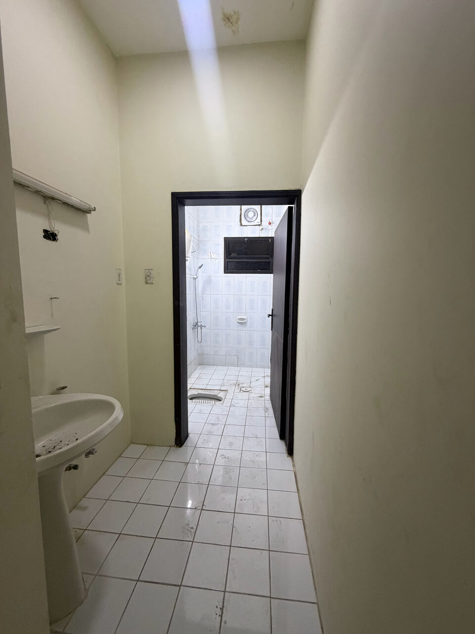 Dammam, Rooms for Rent, SAR 1250/month,  Single Room For Executive Bachelor In Corniche Dammam