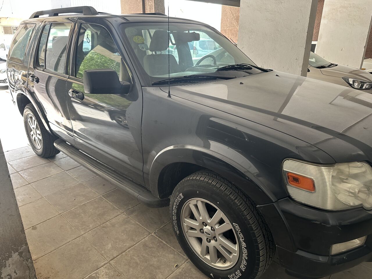 Riyadh, Vehicles, Cars & Trucks , SAR 19000,  Ford Explorer,  2010,  Automatic,  214500 KM,  Family SUV For Sale