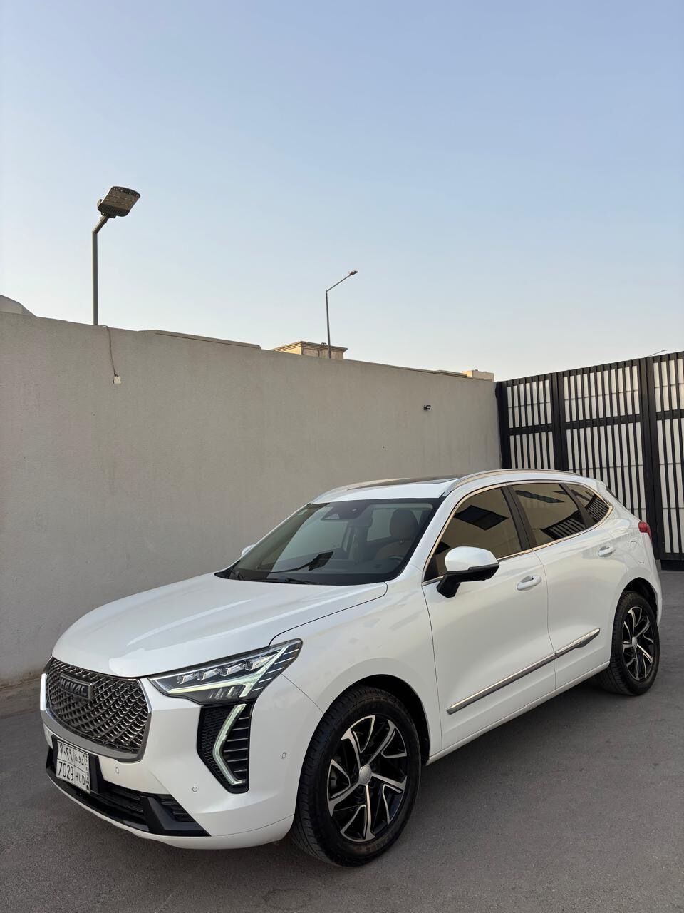 Riyadh, Vehicles, Cars & Trucks , SAR 38000,  Haval Jolion,  2022,  Automatic,  75000 KM,    For Sale