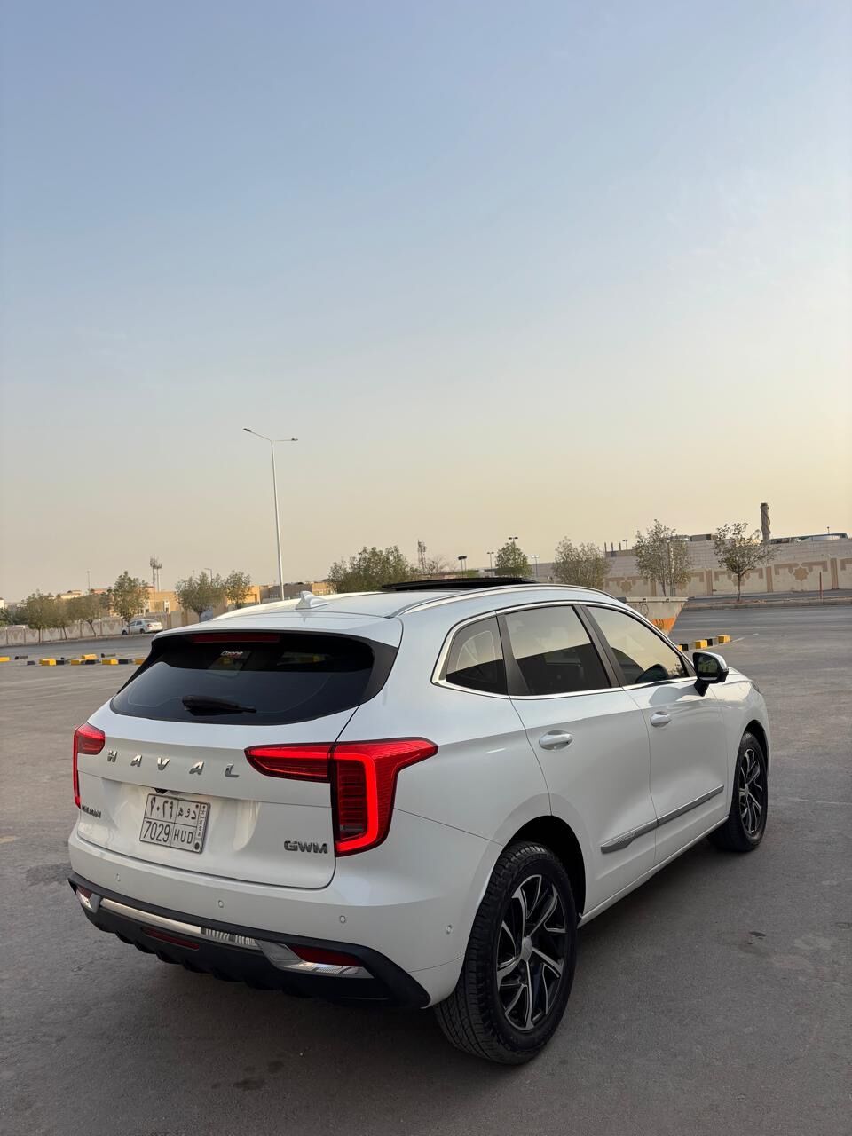 Riyadh, Vehicles, Cars & Trucks , SAR 38000,  Haval Jolion,  2022,  Automatic,  75000 KM,    For Sale