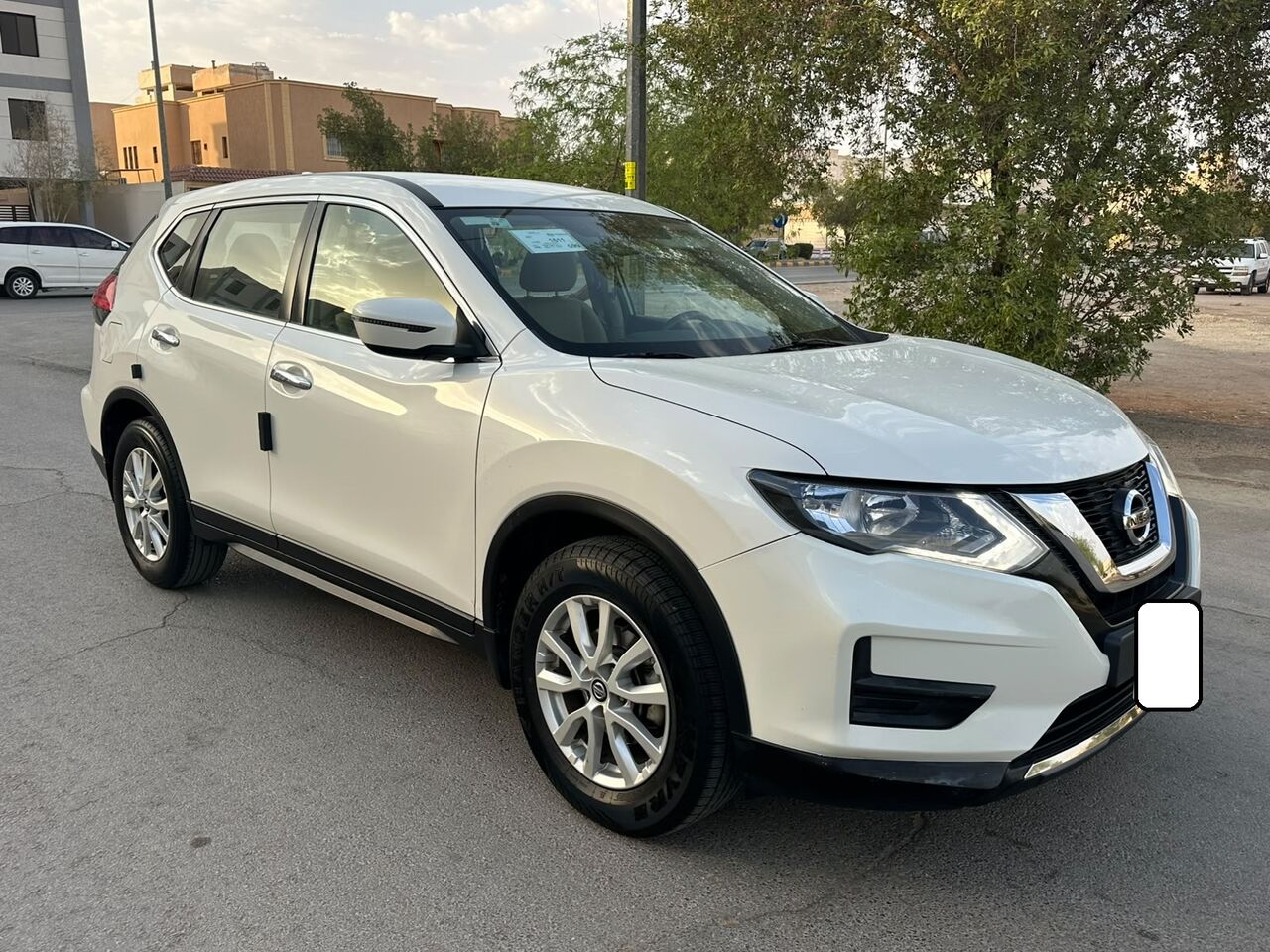Riyadh, Vehicles, Cars & Trucks , SAR 62000,  Nissan X-Trail (2.5) 2WD,  2022,  Automatic,  85000 KM,   Nissan X-Trail (2.5) 2WD With Mid Option 1st Owner Family Exit Sales No Accident