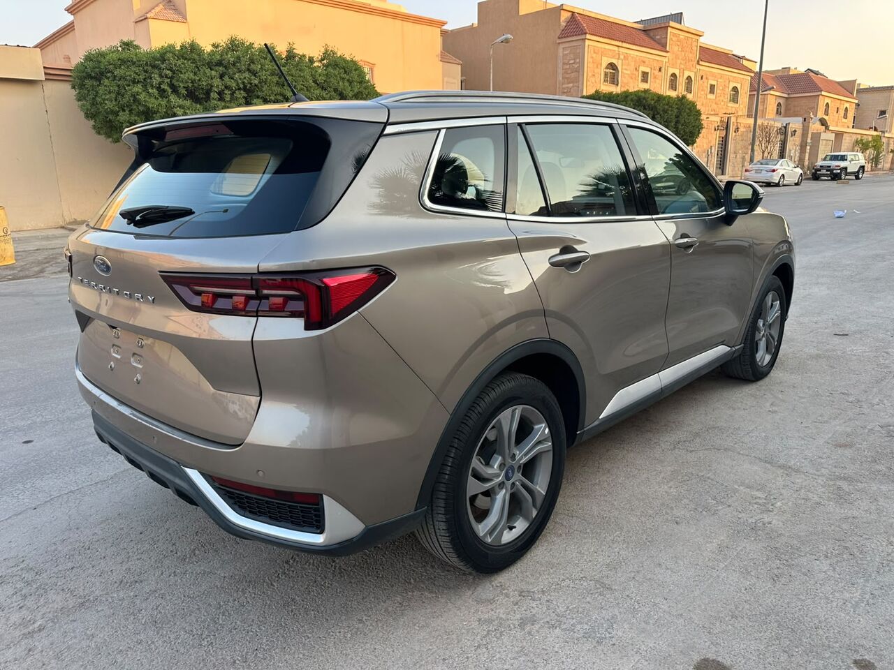 Riyadh, Vehicles, Cars & Trucks , SAR 75000,  Ford Territory,  2023,  Automatic,  85000 KM,    Mid Options For Urgent Sales (100% Accident Free) 1st Owner