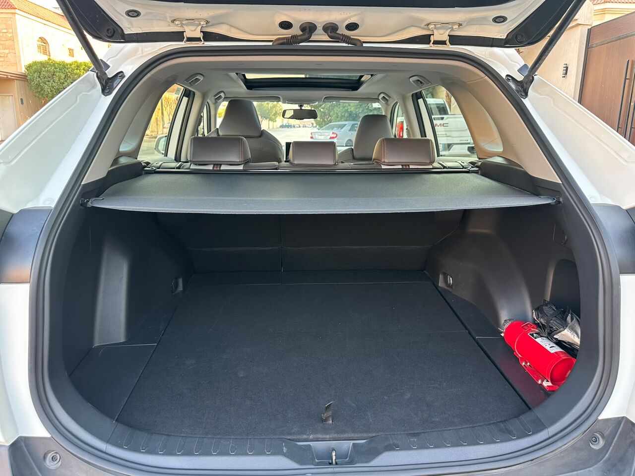 Riyadh, Vehicles, Cars & Trucks , SAR 125000,  Toyota RAV4 Prime,  2024,  Automatic,  41000 KM,   Toyota Rav4 AWD For Sales (original Paint) 1st Owner Accident Free Car