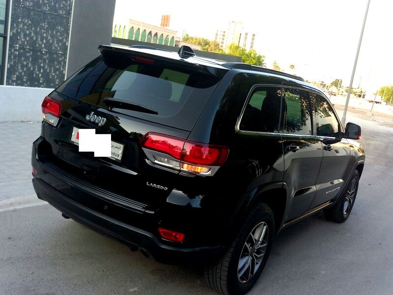 Bilad Al Qadeem, Vehicles, Cars & Trucks , BHD 6600,  Jeep  Cherokee,  2020,  Automatic,  80000 KM,  JEEP GRAND CHEROKEE LAREDO V6 2 SERVICE PACKAGE FREE ,90K AND 100 K