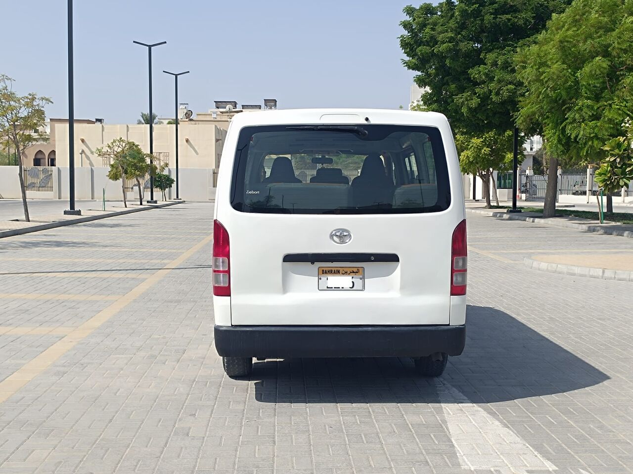 Manama, Vehicles, Cars & Trucks , BHD 2550,  TOYOTA HIACE,  2010,  Manual,  294000 KM,  PASSENGER