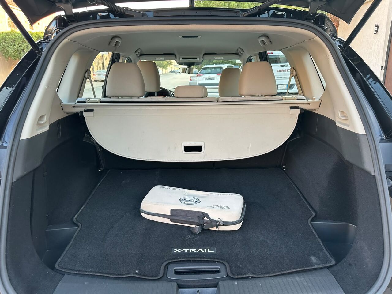 Riyadh, Vehicles, Cars & Trucks , SAR 77000,  Nissan X-Trail (2.5) 2WD,  2023,  Automatic,  69000 KM,   Nissan X-Trail (2.5) 2WD With Mid Option 1st Owner 5 Seats For Sales