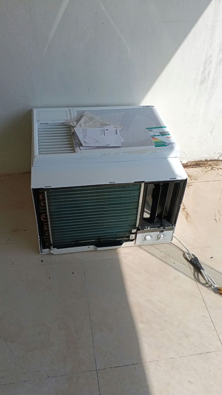 Dammam, Air Conditioners, SAR 750,  Urgent Sale  Gree Window Ac  Very Good  Same Like New Conditions