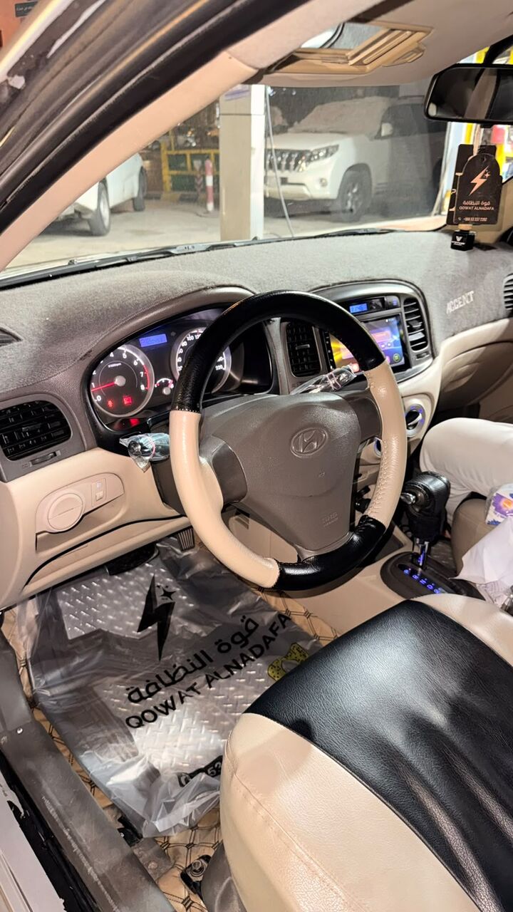Hara, Vehicles, Cars & Trucks , SAR 17000,  Hyundai Accent,  2011,  Automatic,  400453 KM,    &ndash; Excellent Condition &ndash; 17,000 SAR