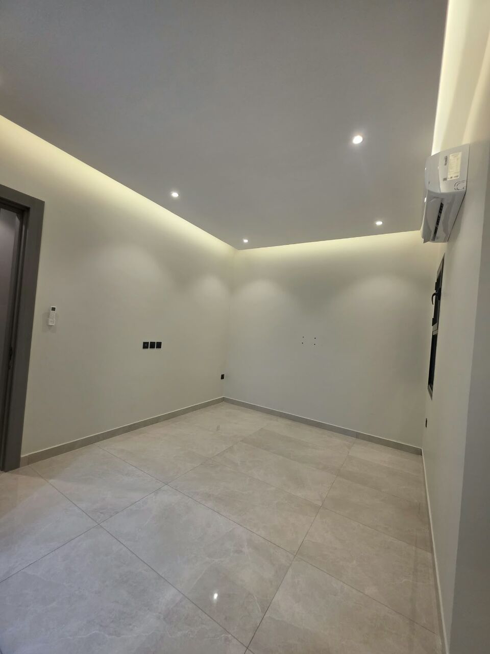 Khobar, Apartments, Flats, Houses & Villas, SAR 26600/year,  2 BR,  2 Bedrooms, A Living Room , 2 Bathrooms, And A Kitchen,   Fast Floor, Internal With Air Co
