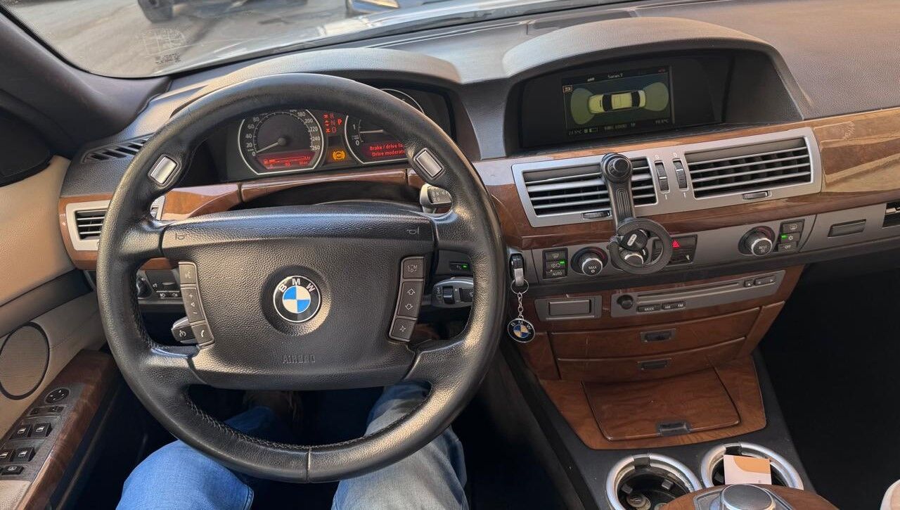Riyadh, Vehicles, Cars & Trucks , SAR 26000,  BMW 370li,  2008,  Automatic,  280000 KM,