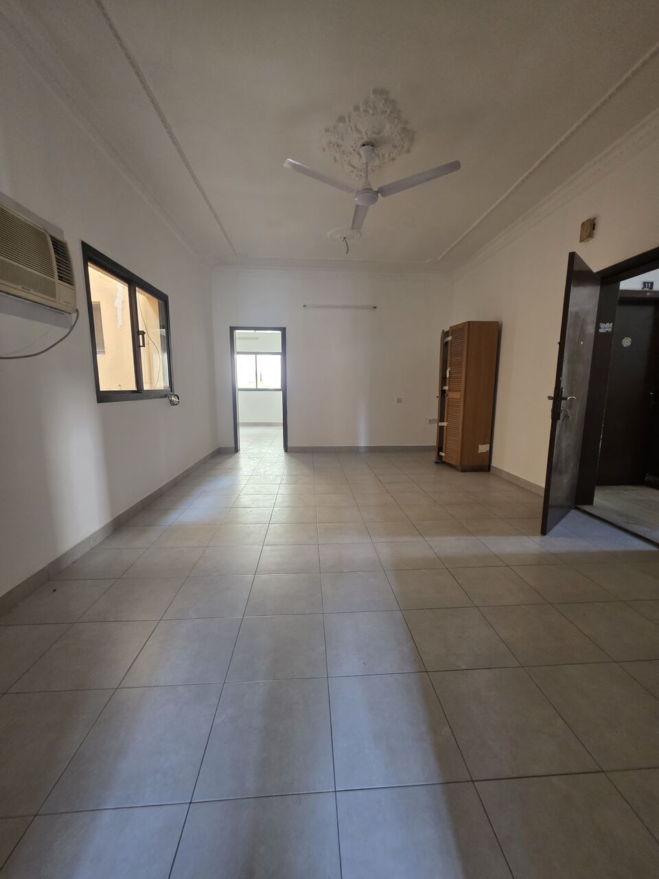 Hoora, Apartments, Flats, Houses & Villas, BHD 230/month,  2 BR,  £2BATHROOM Hall Kitchen With Electricity