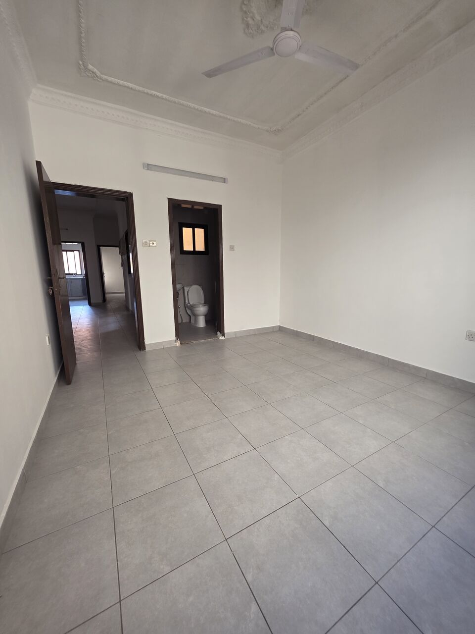 Hoora, Apartments, Flats, Houses & Villas, BHD 230/month,  2 BR,  £2BATHROOM Hall Kitchen With Electricity