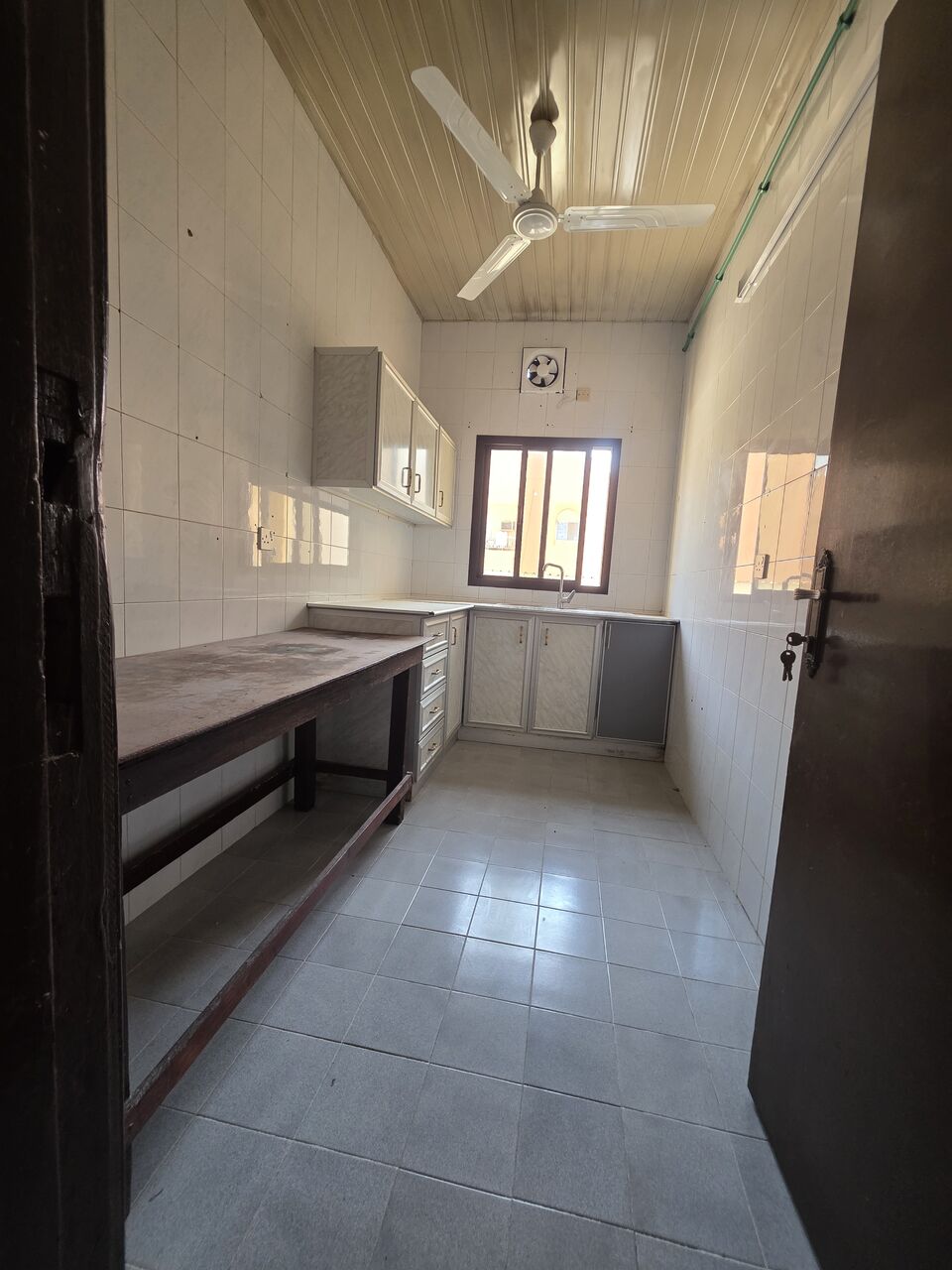 Hoora, Apartments, Flats, Houses & Villas, BHD 230/month,  2 BR,  £2BATHROOM Hall Kitchen With Electricity