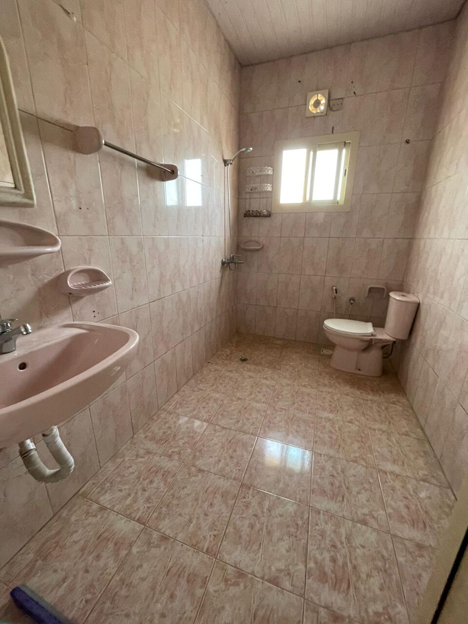 Arad, Housing Exchanges, BHD 150/month,  1 BR,  50 Sq. Meter,  For Rent 1 Bedroom Flat In Arard(all Inclusive, No Limit)