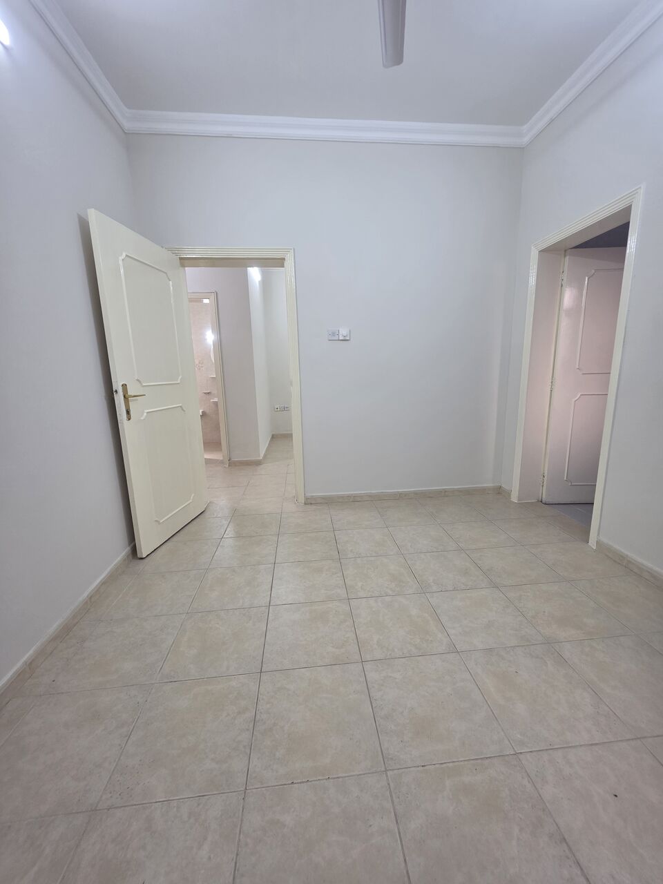 Hoora, Apartments, Flats, Houses & Villas, BHD 230/month,  2 BR,  +ATHROOM Hall Kitchen With Electricity