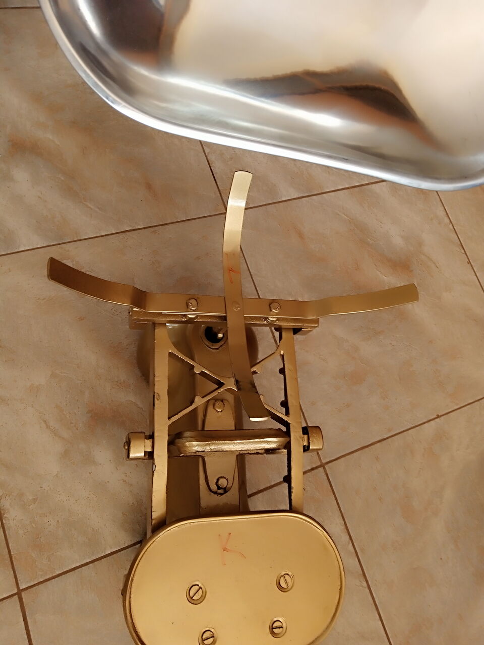 Kampala, Electronics, UGX 250000,  Counter Manual Balances For Meat Shops &ndash; Reliable Meat Weighing Equipment