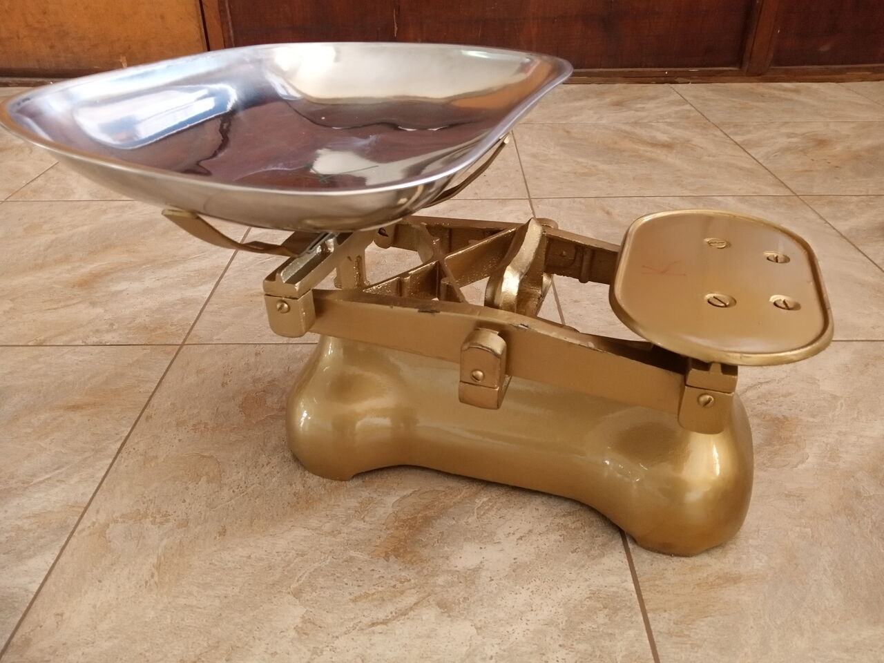 Kampala, Electronics, UGX 250000,  Counter Manual Balances For Produce Markets &ndash; Accurate, Durable & Built For Daily Trading