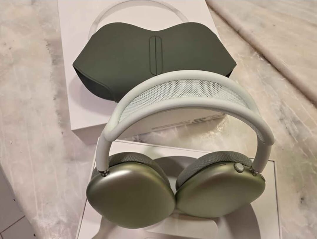 Al Sulaymaniyyah, Electronics, SAR 1000,  Apple AirPods Max &ndash; Wireless Headphone