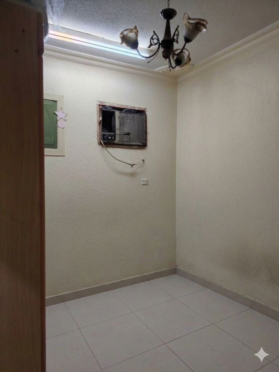Al Shemaysi, Rooms for Rent, SAR 700/month,  Furnished, Room For Rent, For Executive Bachelor In A Family Apartment