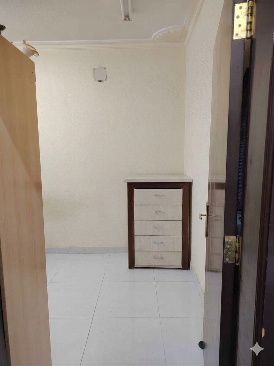 Al Shemaysi, Rooms for Rent, SAR 700/month,  Furnished, Room For Rent, For Executive Bachelor In A Family Apartment