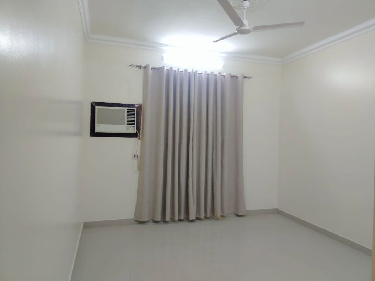 Tubli, Apartments, Flats, Houses & Villas, BHD 200/month,  3 BR,  90 Sq. Meter,  #ForRent: 3-bedroom Residential Apartment In Tubli, Near The Tubli Walkway And Behind Al H