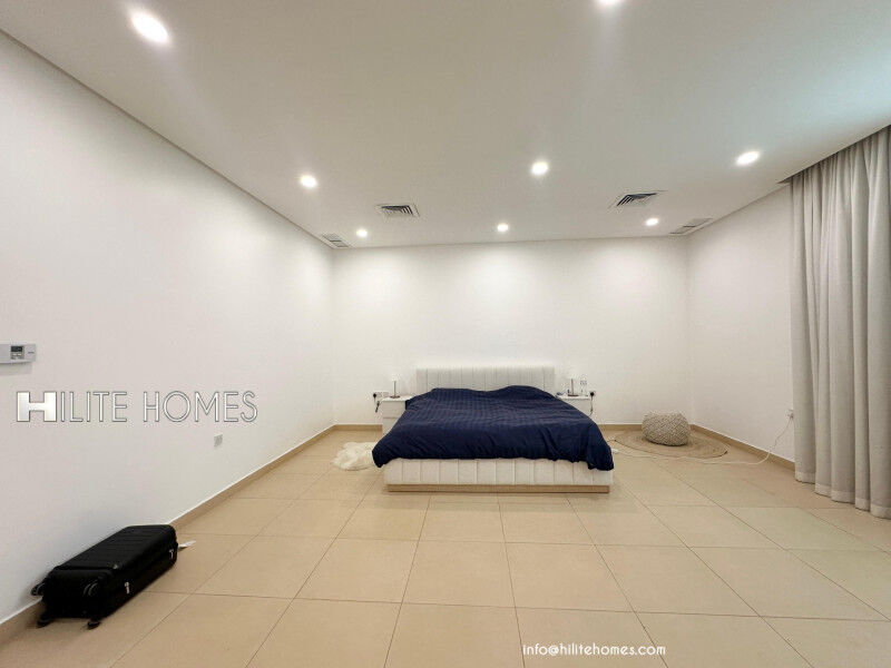 Mishref, Apartments, Flats, Houses & Villas, KWD 1300/month,  4 BR,  Spacious Four Bedroom Floor With Balcony For Rent In Mishref