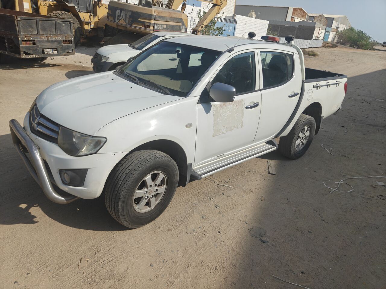 Jeddah, Vehicles, Cars & Trucks , SAR 26000,  Mitsubishi Double Cabin,  2011,  Manual,  500 KM,  Good Condition