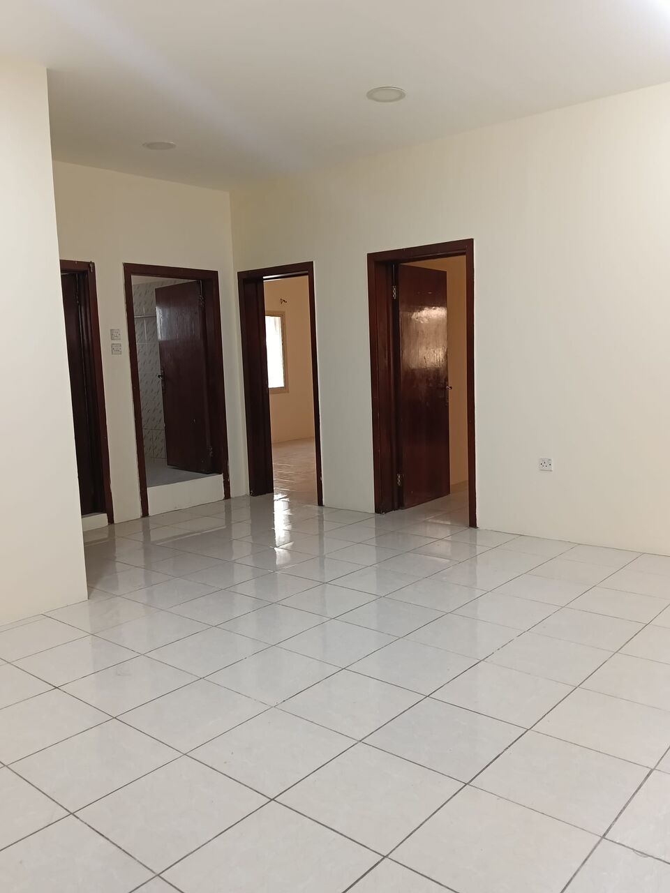 Salmaniya, Apartments, Flats, Houses & Villas, BHD 240/month,  2 BR,  2 Bedroom Unfurnished Flat For Rent With Ewa Unlimited