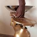 UGX 250000,  Affordable Counter Manual Balances In Uganda?
