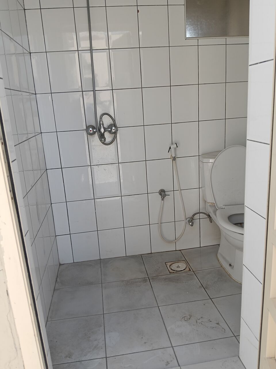 Salmaniya, Apartments, Flats, Houses & Villas, BHD 160/month,  1 BR,  1 Bedroom Unfurnished Flat For Rent With Ewa Unlimited