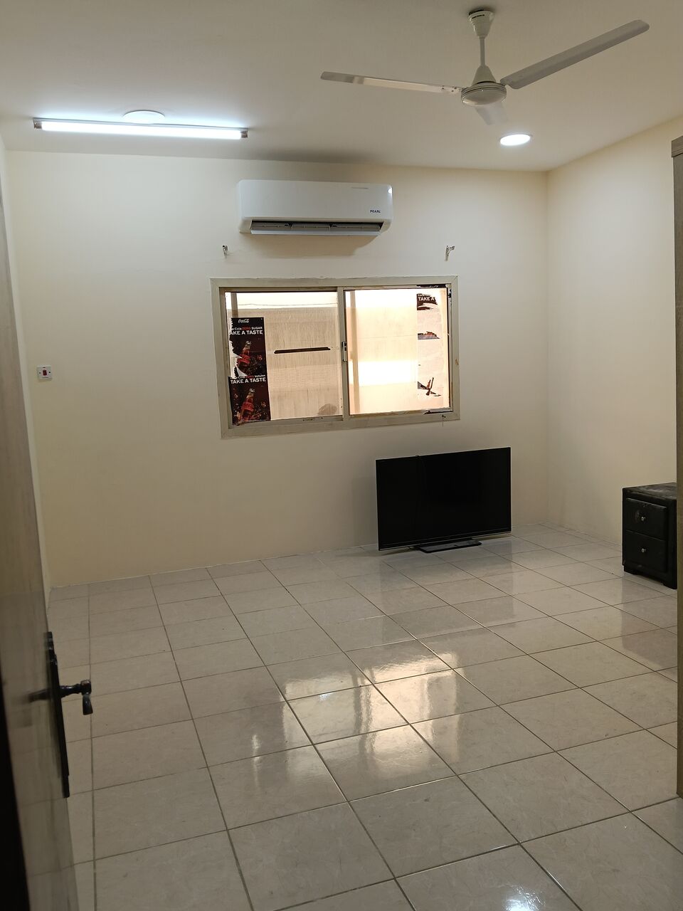 Salmaniya, Apartments, Flats, Houses & Villas, BHD 240/month,  2 BR,  2 Bedroom Unfurnished Flat For Rent With Ewa Unlimited