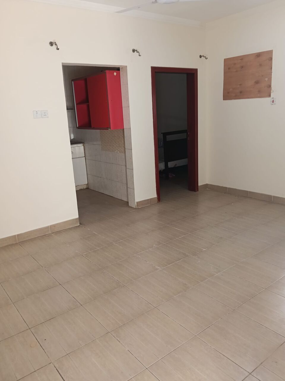 Gudaibiya, Apartments, Flats, Houses & Villas, BHD 140/month,  1 BR,  1 Bedroom Semi Furnished Flat For Rent With Ewa