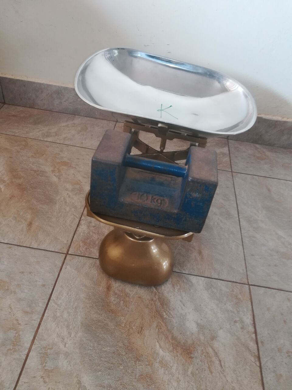 Kampala, Electronics, UGX 250000,  Why Counter Manual Balances Are Ideal For Marketplaces