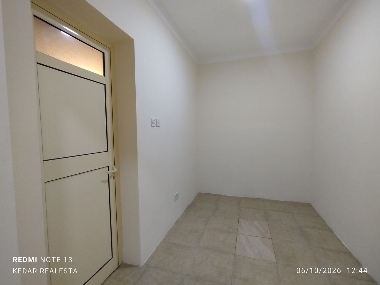 Burhama, Apartments, Flats, Houses & Villas, BHD 230/year,  2 BR,  2bhk Semi Furnished Apartment Available In Burhama