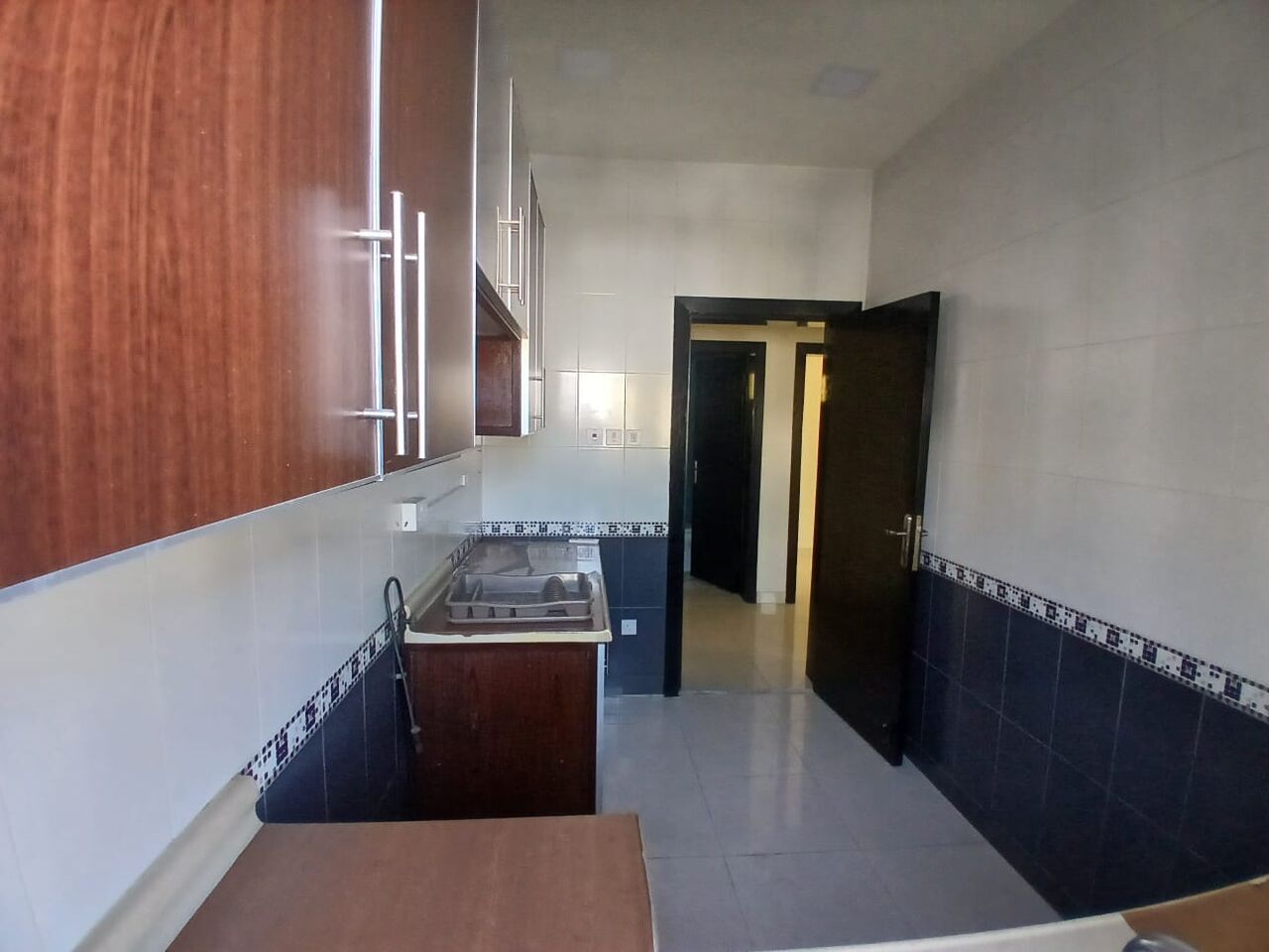 Tubli, Apartments, Flats, Houses & Villas, BHD 270/month,  3 BR,  Semi Furnished Flat Available In Tubli Without EWA ( Tubli 15)